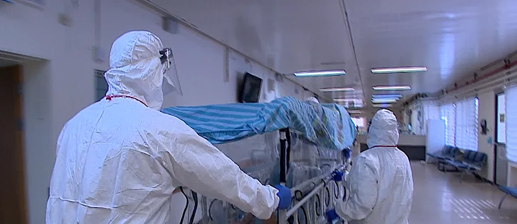 רופאים המטפלים בחולי קורונה