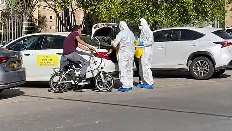 צוותים של מד''א הגיעו לבצע בדיקות קורונה בדיור המוגן בב''ש