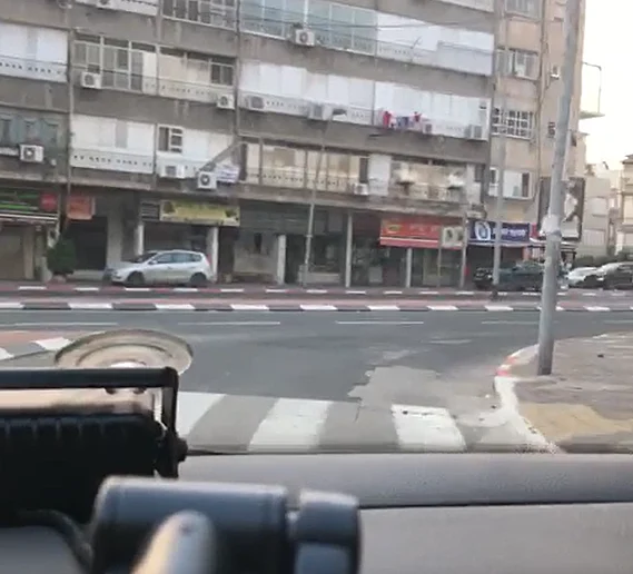 הכניסה לבני ברק פתוחה