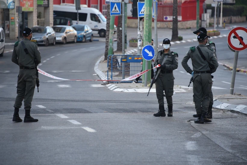 המשטרה אוכפת את ההסגר בבני ברק