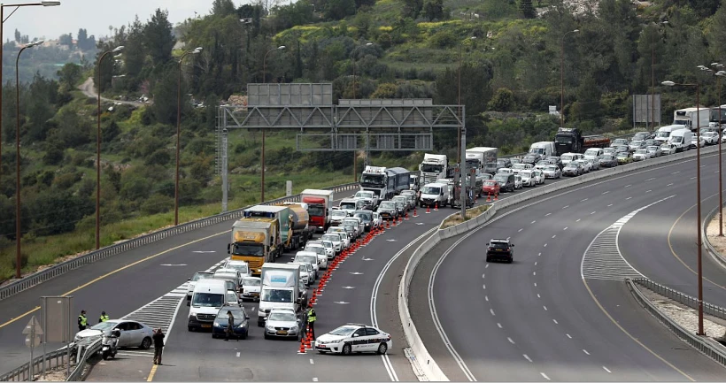 כביש 1 חסום לבדיקות קורונה