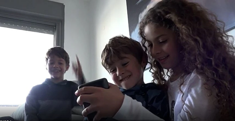 ''מפחדת שהם יידבקו'': הילדים שהוכרחו להתבגר בעקבות הקורונה