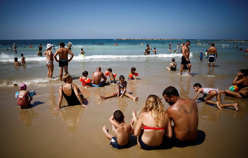 חוף ים בתל אביב