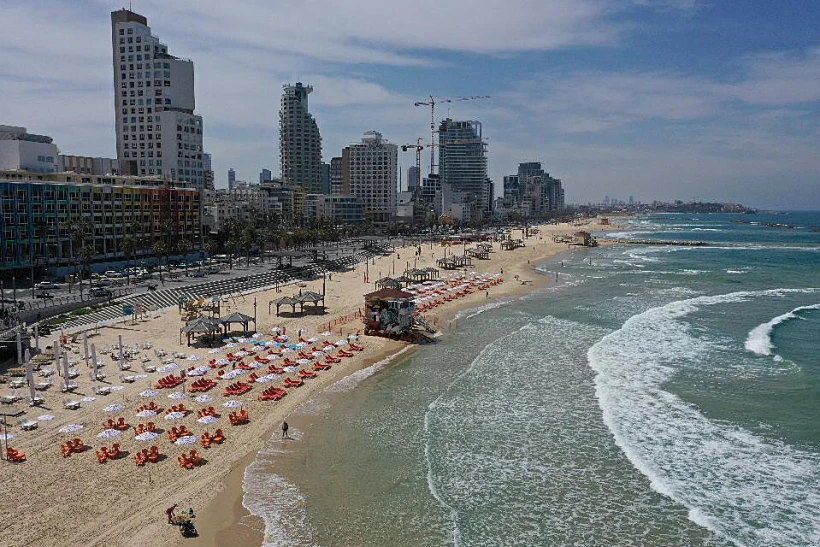 חוף הים בתל אביב