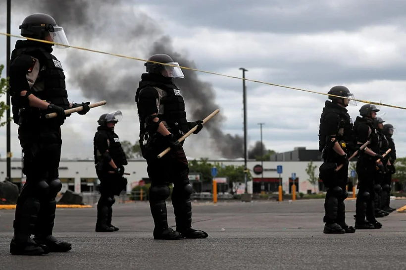שוטרים במיניאפוליס