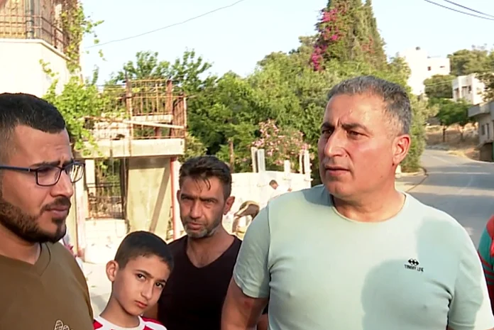 פלסטינים בשטחים