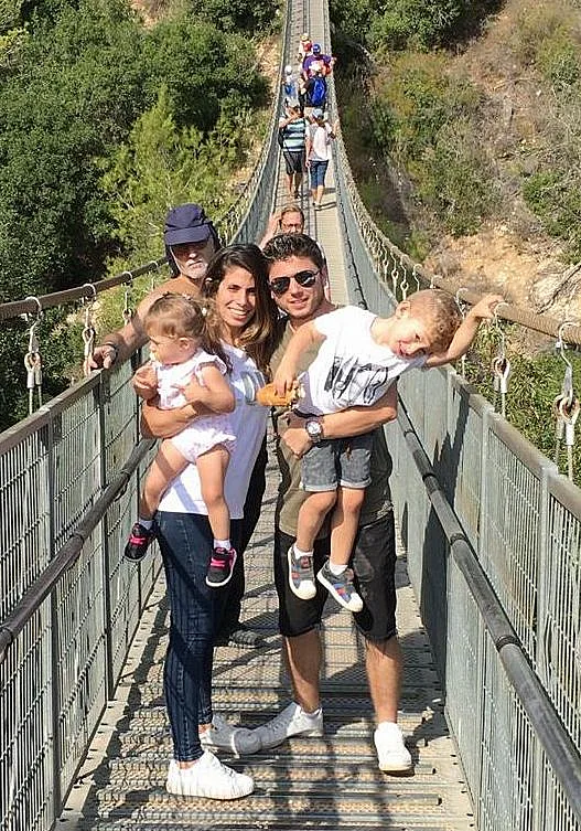 שרלין חזיזה