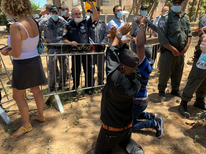 הפגנה מחוץ למקום שחזור אירוע הירי שבו נהרג סלומון טקה