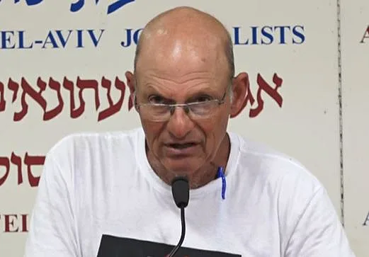 תא''ל במיל' אמיר השכל במסיבת עיתונאים