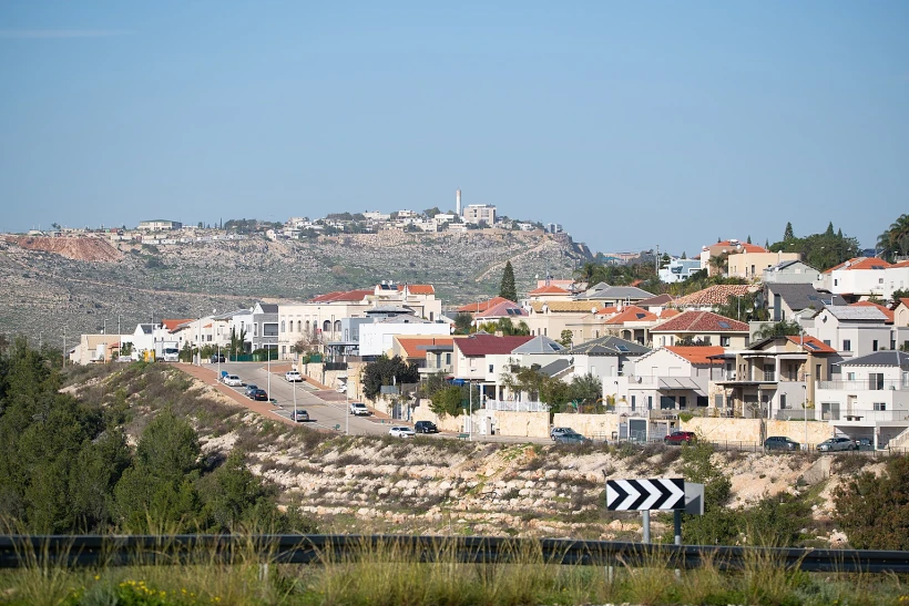 פדואל ובית אריה - שתי התנחלויות ישראליות ביהודה ושומרון