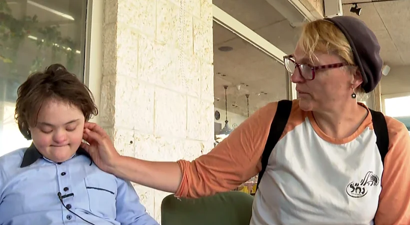 שירה אברהמי