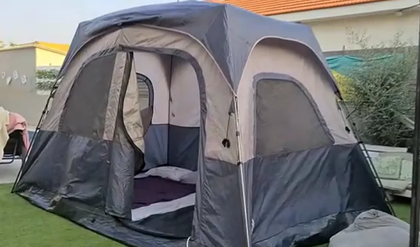 אוהל ששימש עבור בידוד בחצר