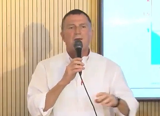 שר הבריאות יולי אדלשטיין