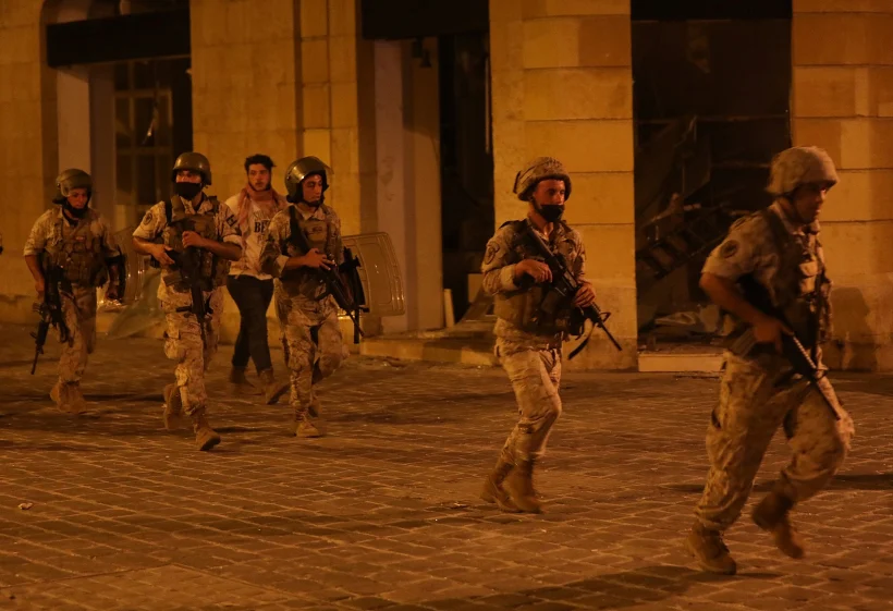 עימותים בין מפגינים לכוחות הביטחון בביירות