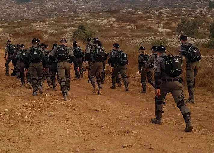 לוחמי מג''ב בהריסת מבנים לא חוקיים סמוך ליצהר