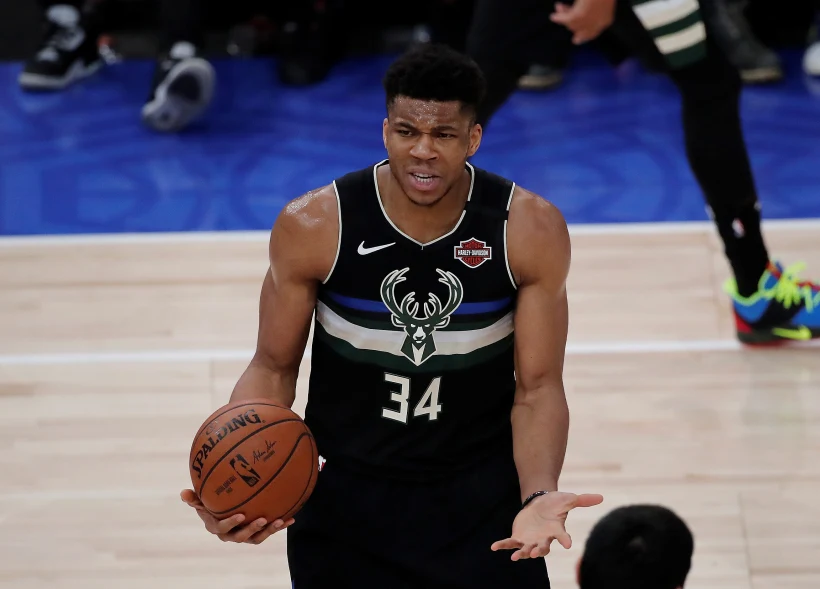 יאניס אנטטקומפו, מילווקי באקס