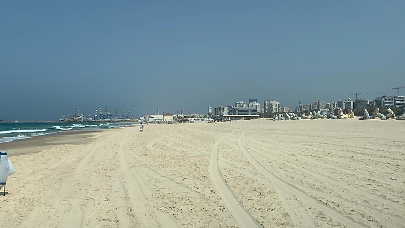 חוף באשדוד ריק מאדם