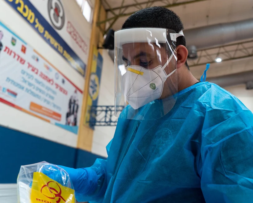 בדיקות קורונה במעבדות צה''ל