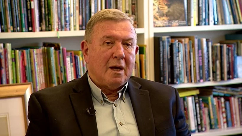 עו''ד אחז בן ארי