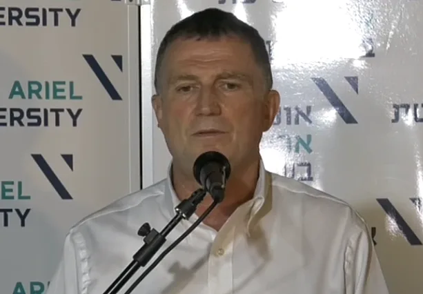 יולי אדלשטיין