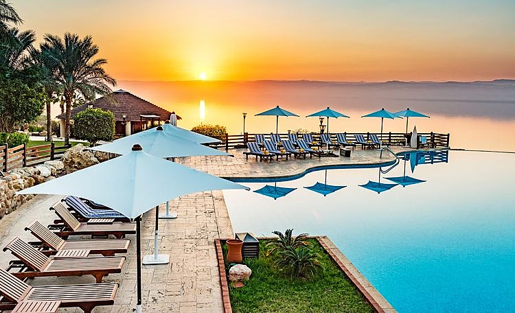 מלון בים המלח