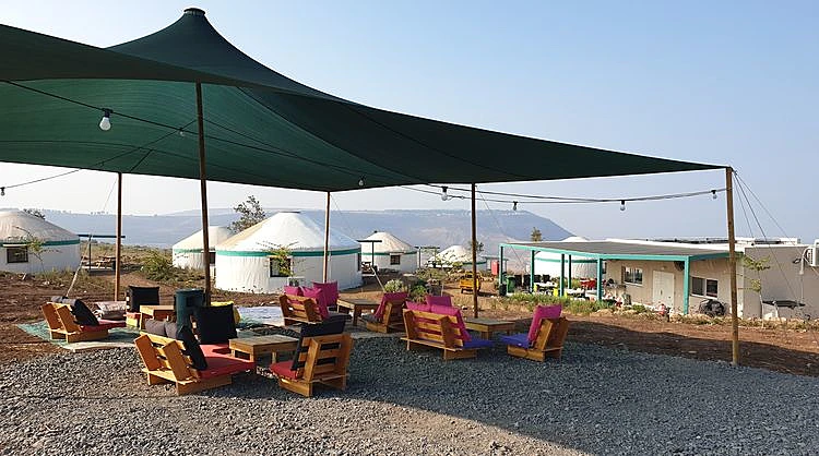 הכפר בקצה ההר