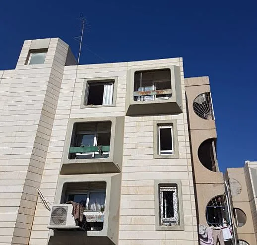 הבית שממנו נפלה הצעירה אל מותה במצפה רמון