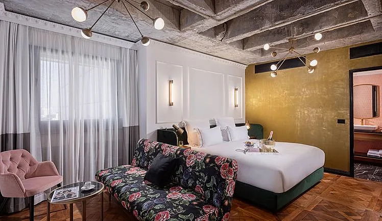 הוטל בובו בראון, תל אביב