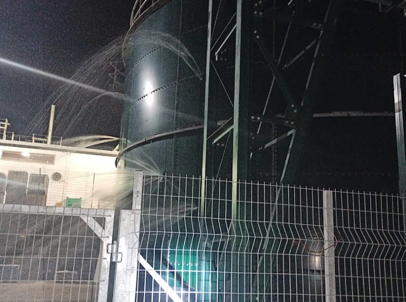 הנזק שנגרם למפעל באשקלון כתוצאה מהרקטה