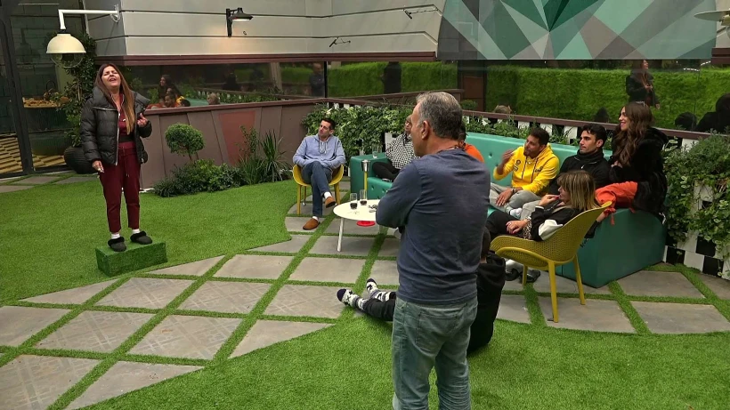 זהבה שרה לדיירים