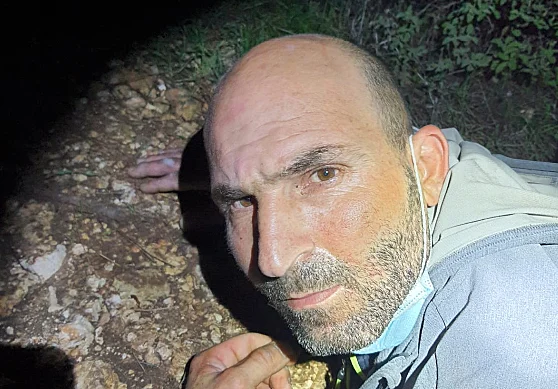 רביע כנאענה, החשוד בדקירת גרושתו בעראבה, ברגע לכידתו על ידי המשטרה