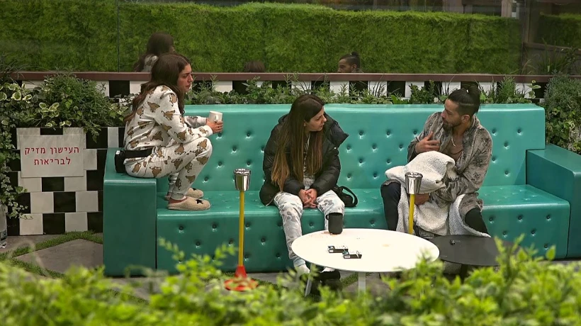 אלימלך, לינור וזהבה לא נרדמים בלילה