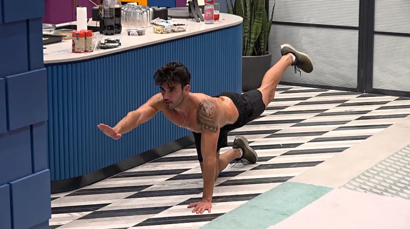 תום מתאמן על הבוקר