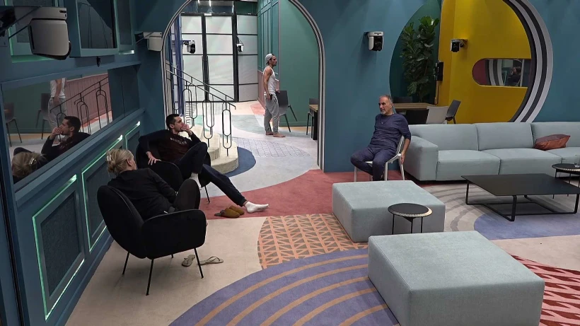 בגדדי ורונית מדברים פוליטיקה