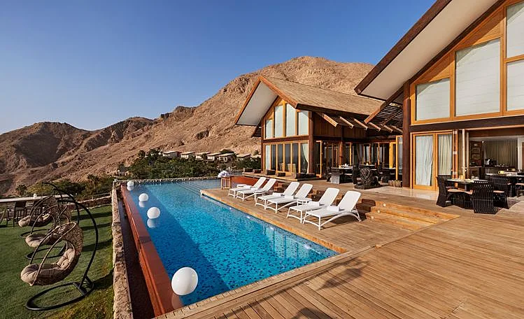 רויאל שנגרילה, איל