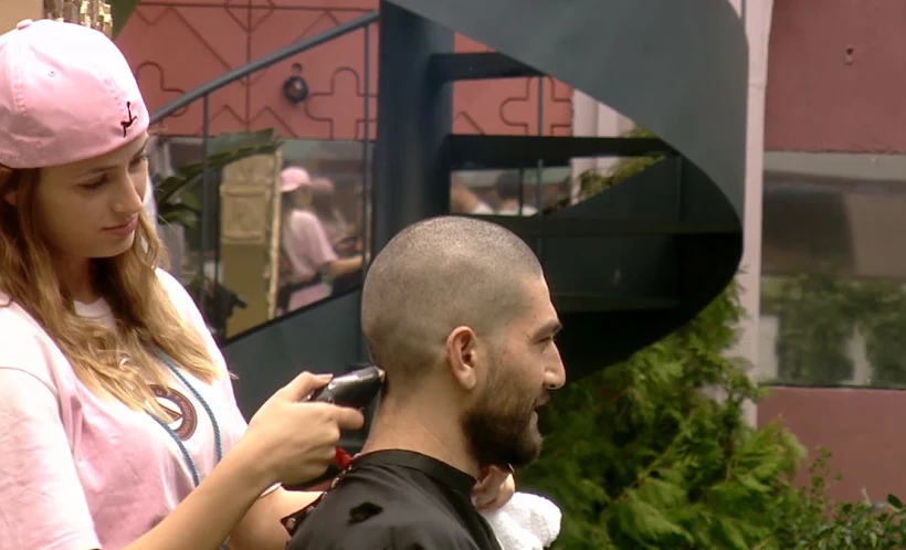 גל מספרת את יהודה