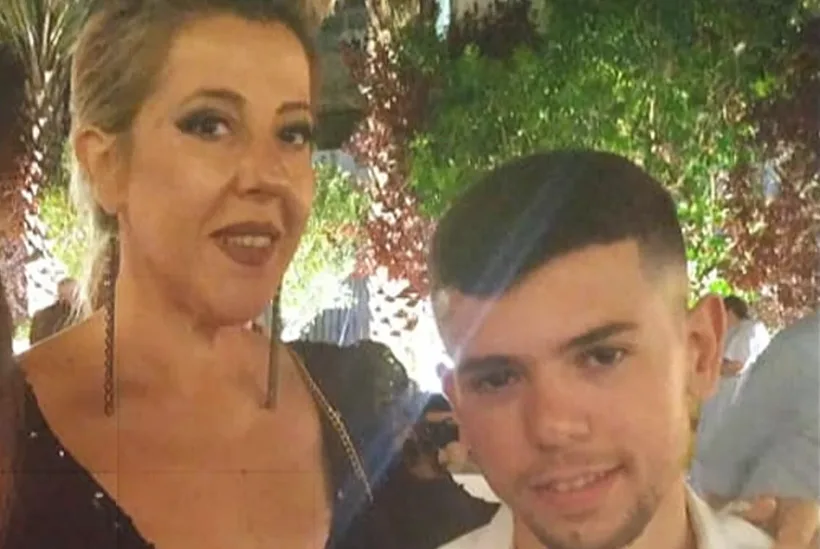 שגיא בן דוד יחד עם אימו גרציה בן דוד