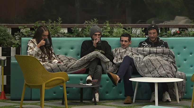 גוזי, אילון, יהודה ולינור בשיחות לתוך הלילה