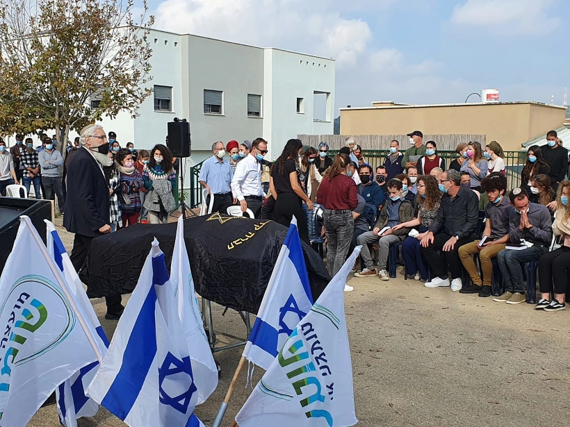 הלוויית אסתר הורגן