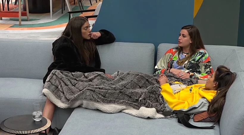 קארין, גל ולינור בשיחת נפש