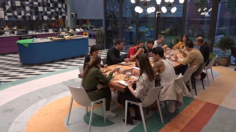 ארוחת צהריים