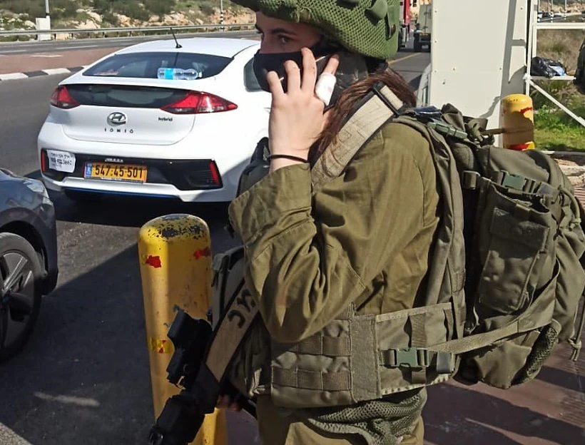 לוחמת פיקוד העורף רב״ט ליאן הרוש, סיכלה פיגוע דקירה סמוך לאריאל