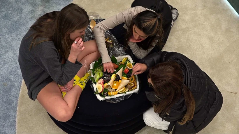 טו בשבט בבית האח