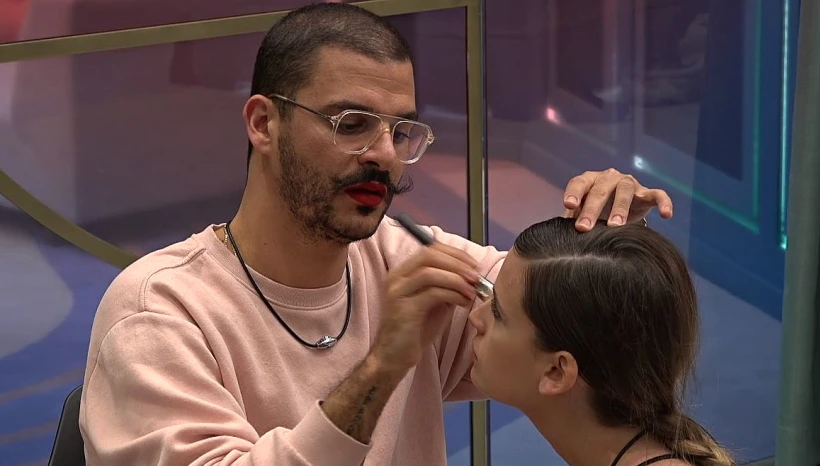 נטשה המאפרת