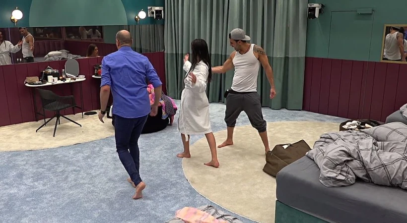 תום, קארין וליאור רוקדים