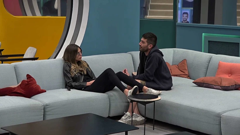 יהודה מדבר עם נועה על קארין