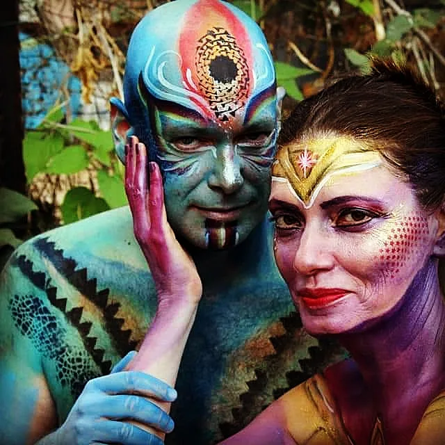 ''צובעת האהבה''