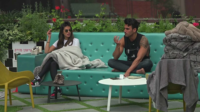 תום מתגעגע לאמא