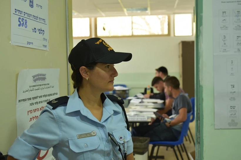 משטרה, בחירות, קלפי, שוטרים, שוטר