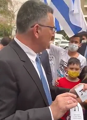 גדעון סער קורא למצביעים לשים לב
